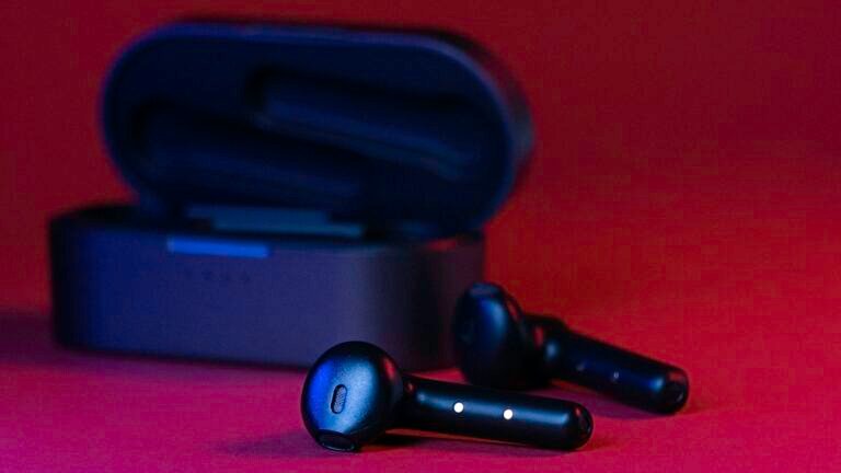 Écouteurs Bluetooth noirs et gris